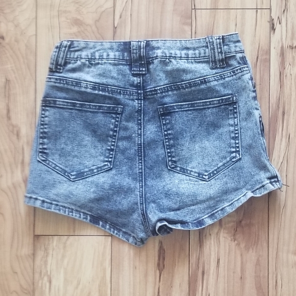 Demin Shorts - Picture 2 of 3